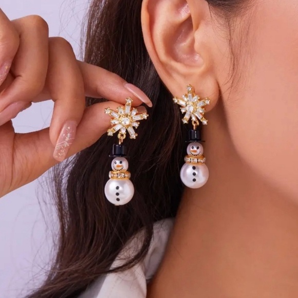 Snowflake and Snowman Dangle Earrings Holiday Pierced Rhinestones Faux Pearls - Picture 6 of 6
